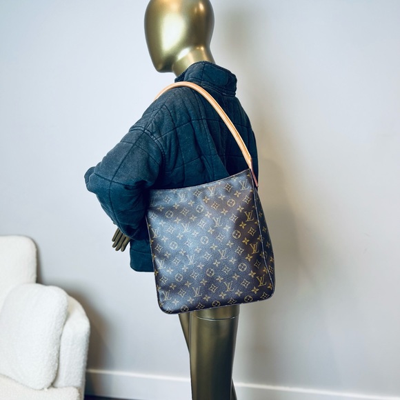 Authentic gorgeous Louis Vuitton Looping Monogram GM in excellent condition. - Picture 13 of 14